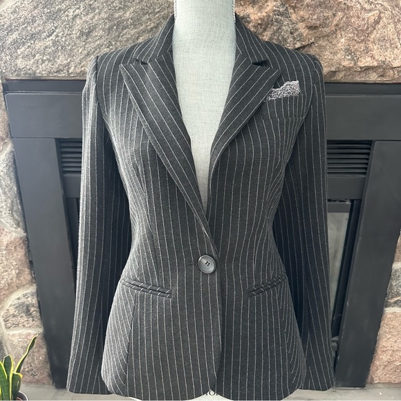 Iris Setlawke Pinstripe Blazer - Picture 2 of 11